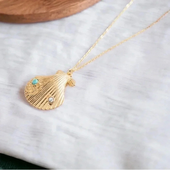 Shell Pendant Necklace 18k Gold Howlite Stones - Picture 1 of 9